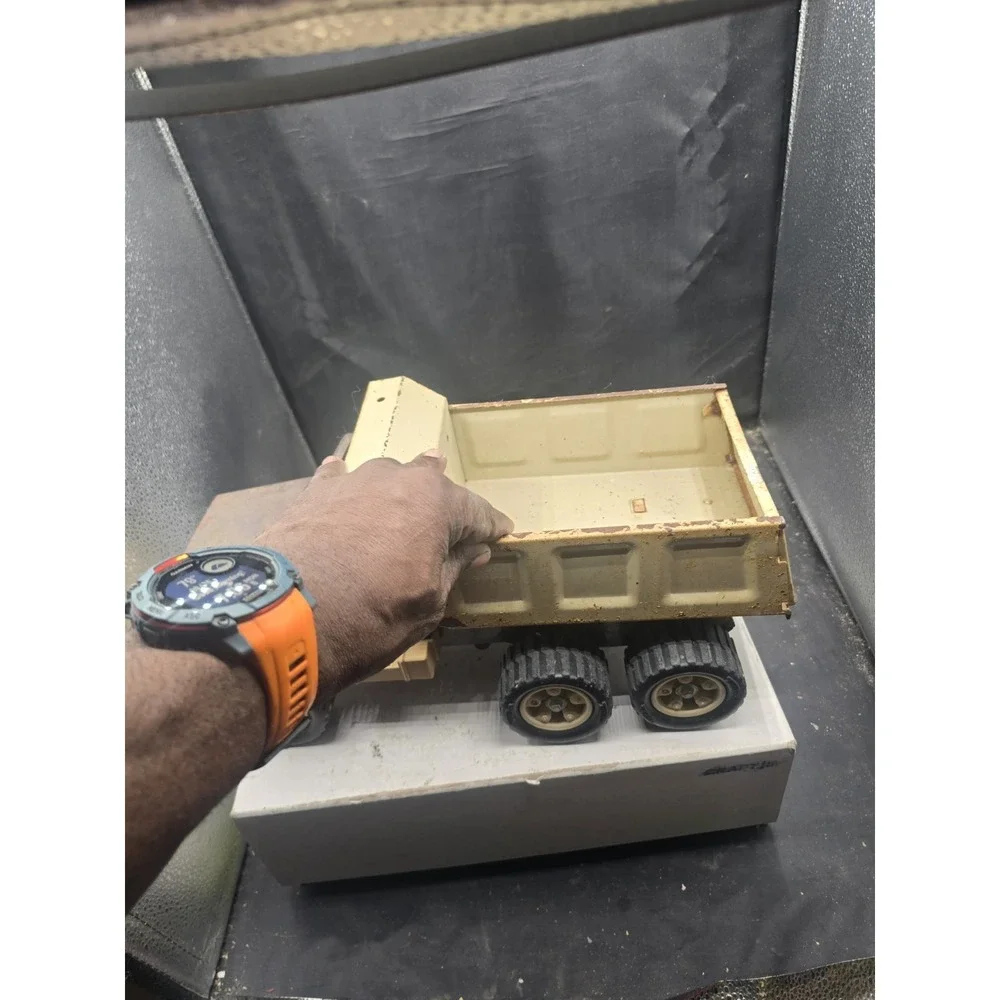 vintage tonka trucks‎ metal